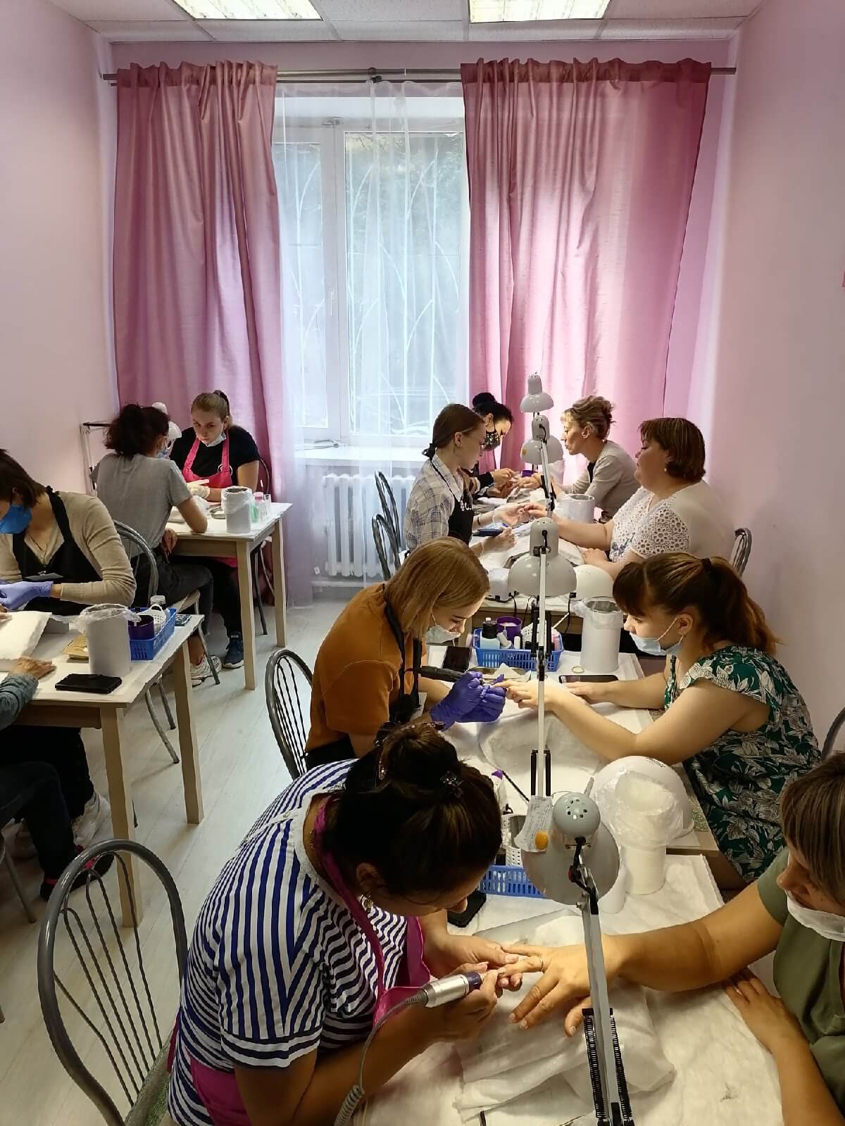 обучение маникюру в Обнинске